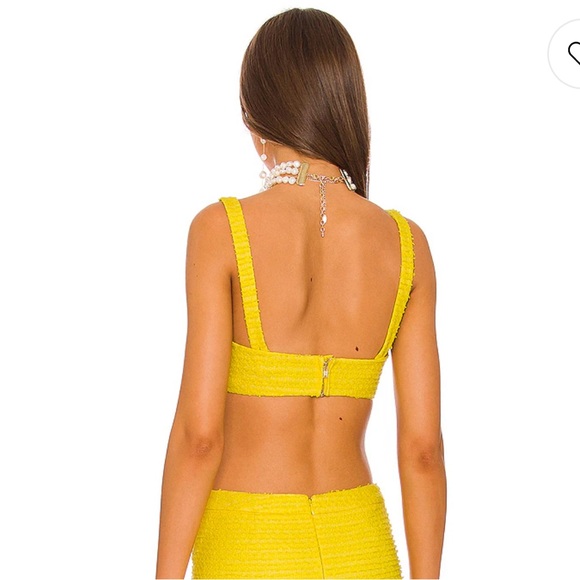 🆕 ASSIGNMENT Avriel Crop Top - Picture 4 of 4